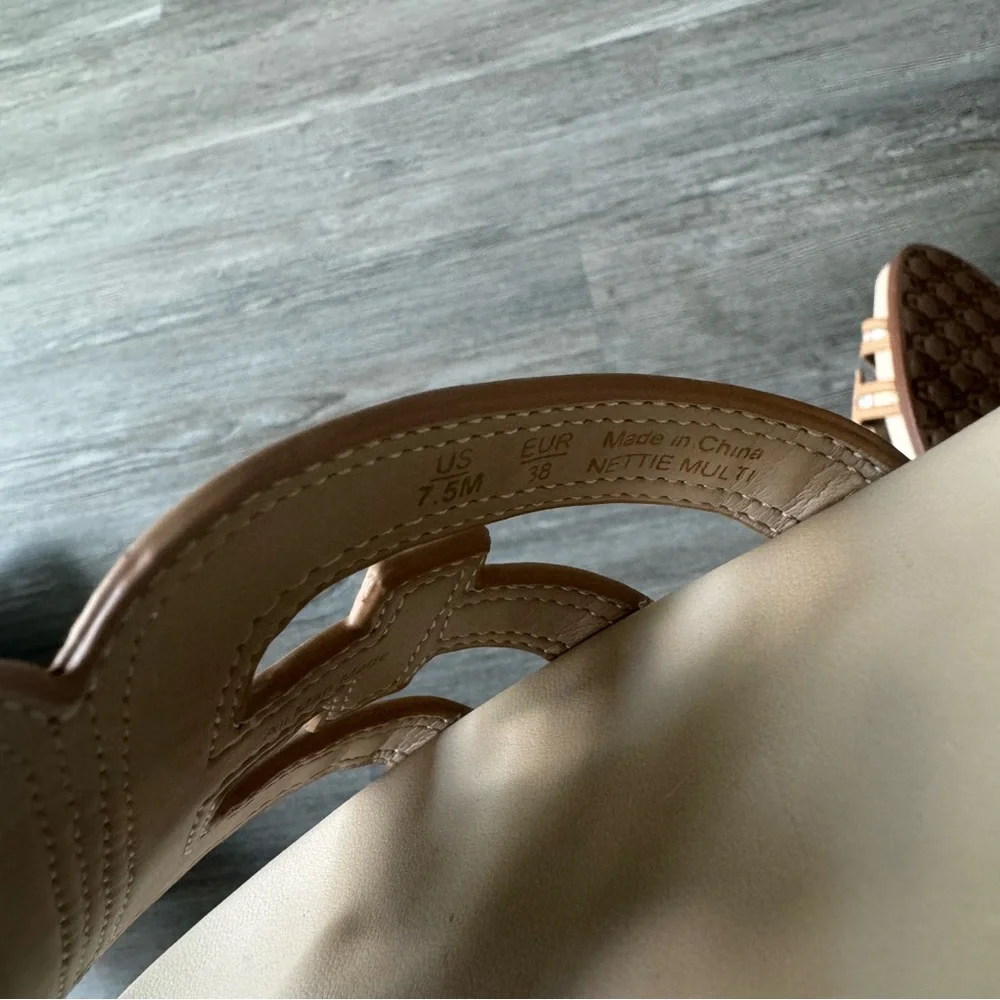 Sam Edelman Tan and Gold Sandals - Picture 6 of 6